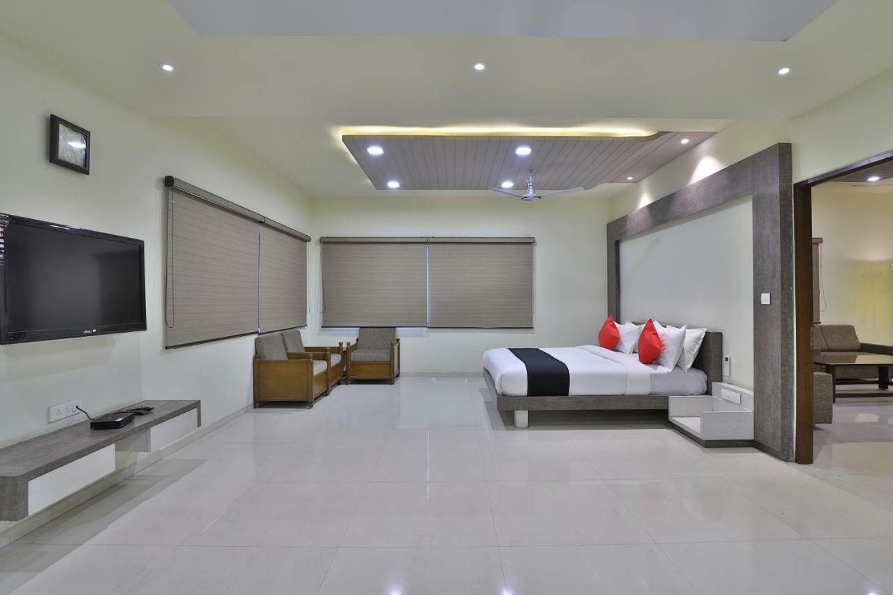 Capital O 47284 Atithi Resort Bharuch 外观 照片