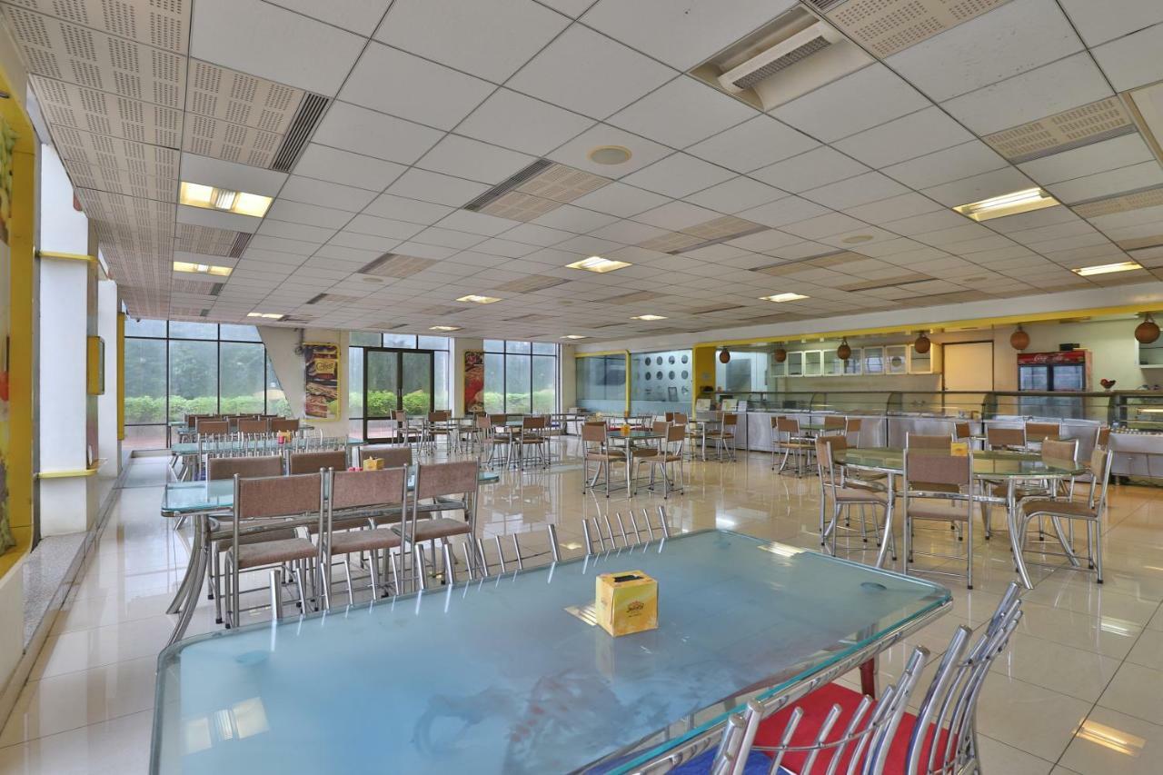 Capital O 47284 Atithi Resort Bharuch 外观 照片