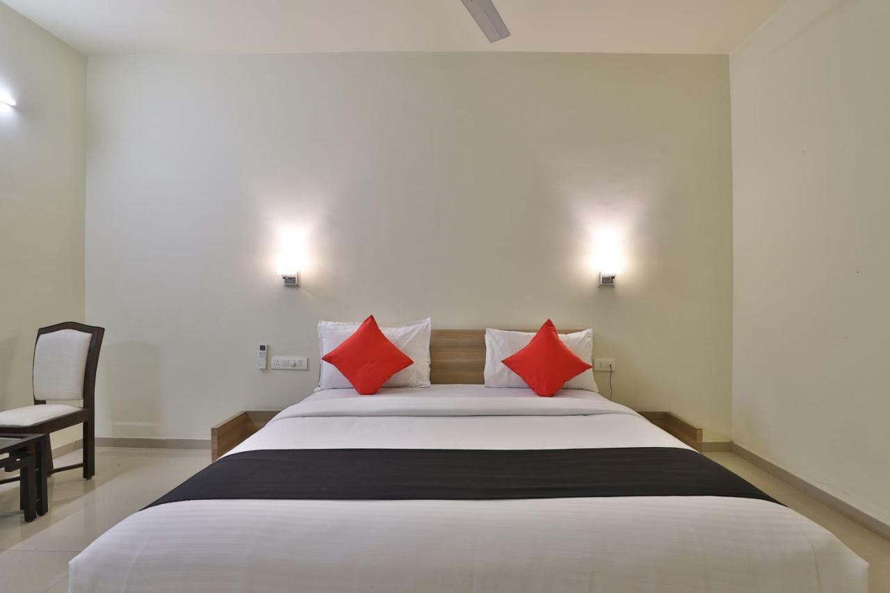 Capital O 47284 Atithi Resort Bharuch 外观 照片