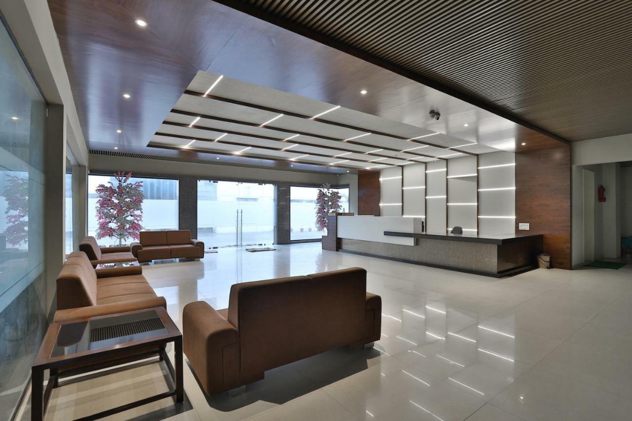 Capital O 47284 Atithi Resort Bharuch 外观 照片
