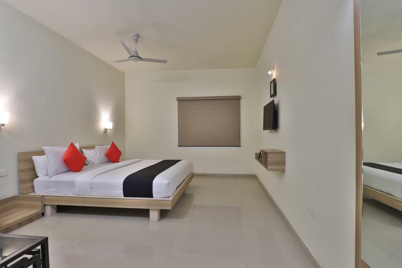 Capital O 47284 Atithi Resort Bharuch 外观 照片